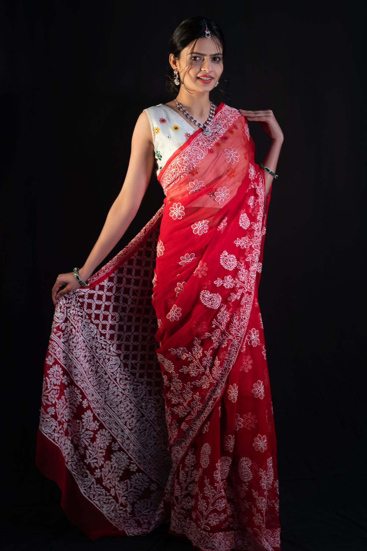 Full Jaal Chikankari Georgette Saree with Palla Keel Jaal Work – Elegant Ethnic Wear