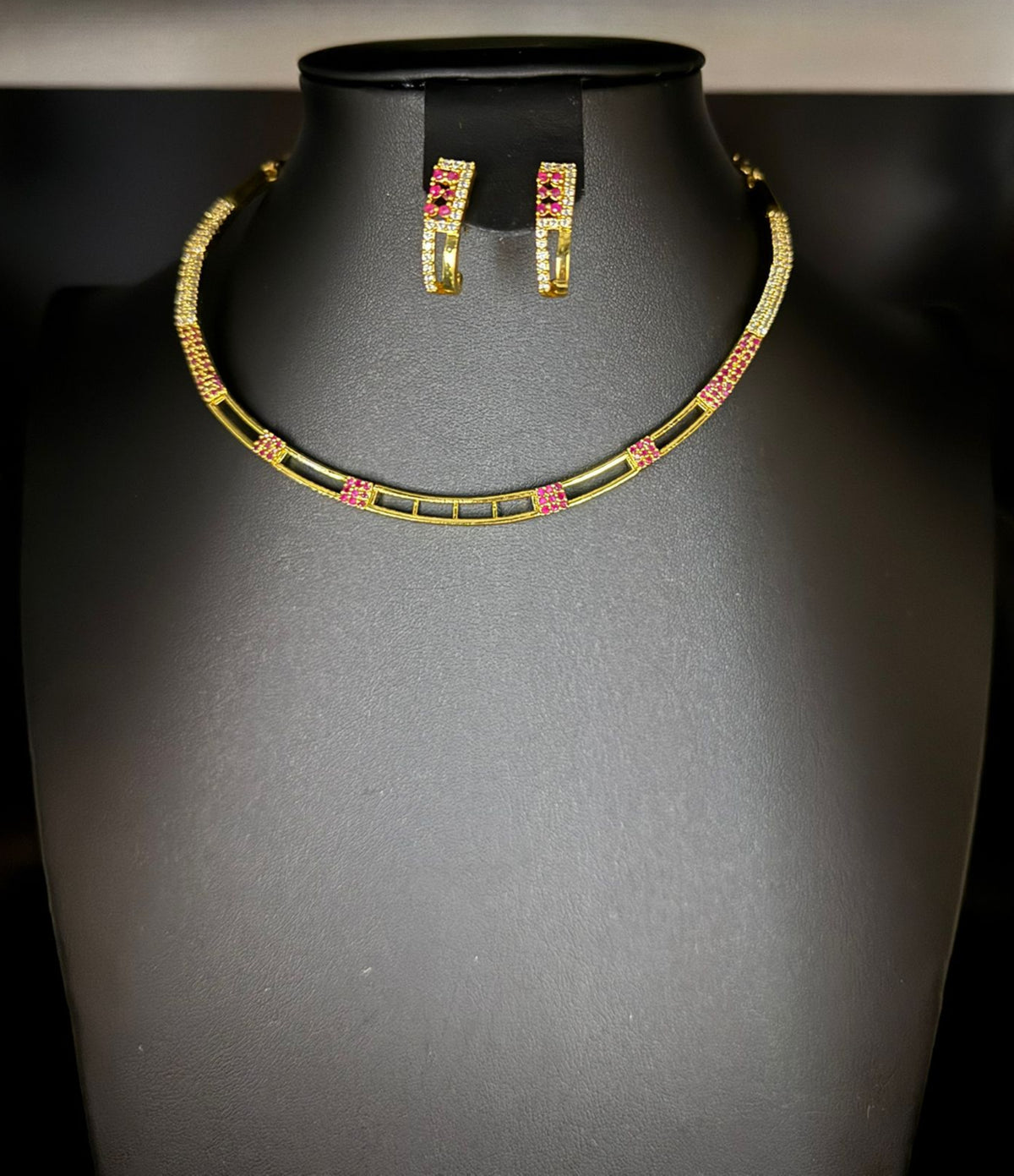 Hasli choker Necklace set | Elegant Jewellery – Famaza Couture