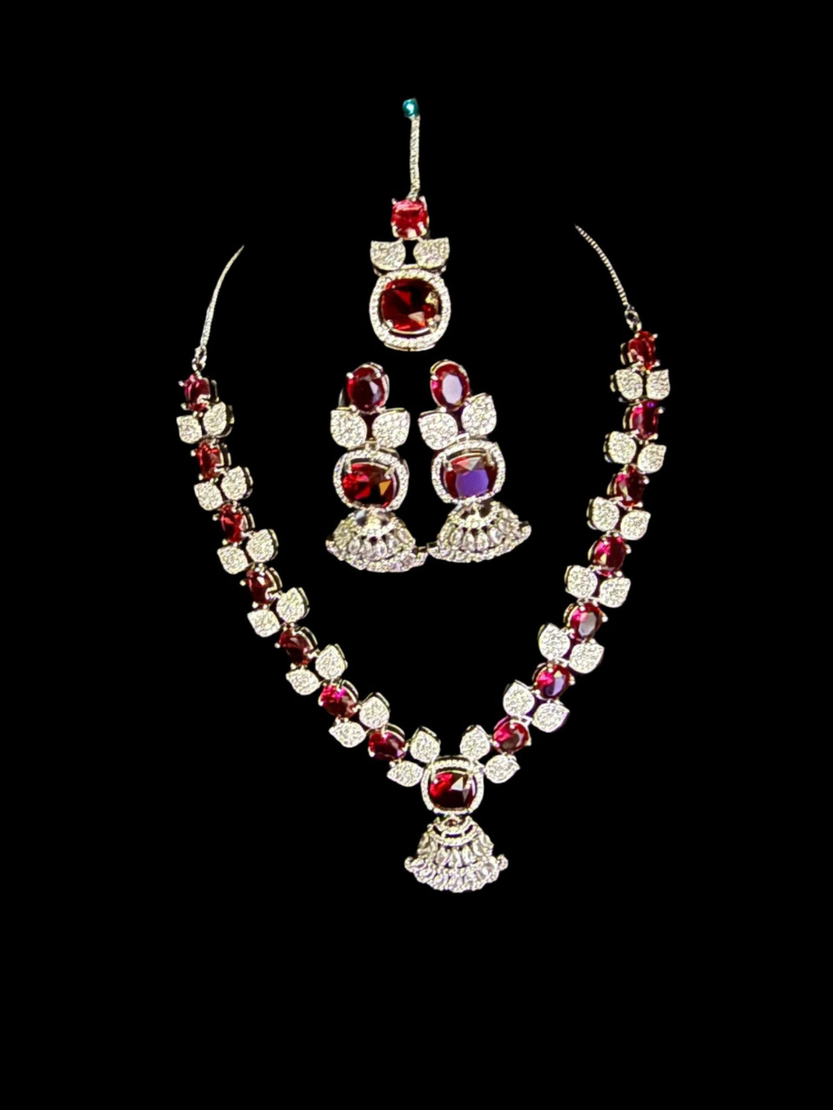 The Regal Majesty AD jewellery set – By Famaza Couture