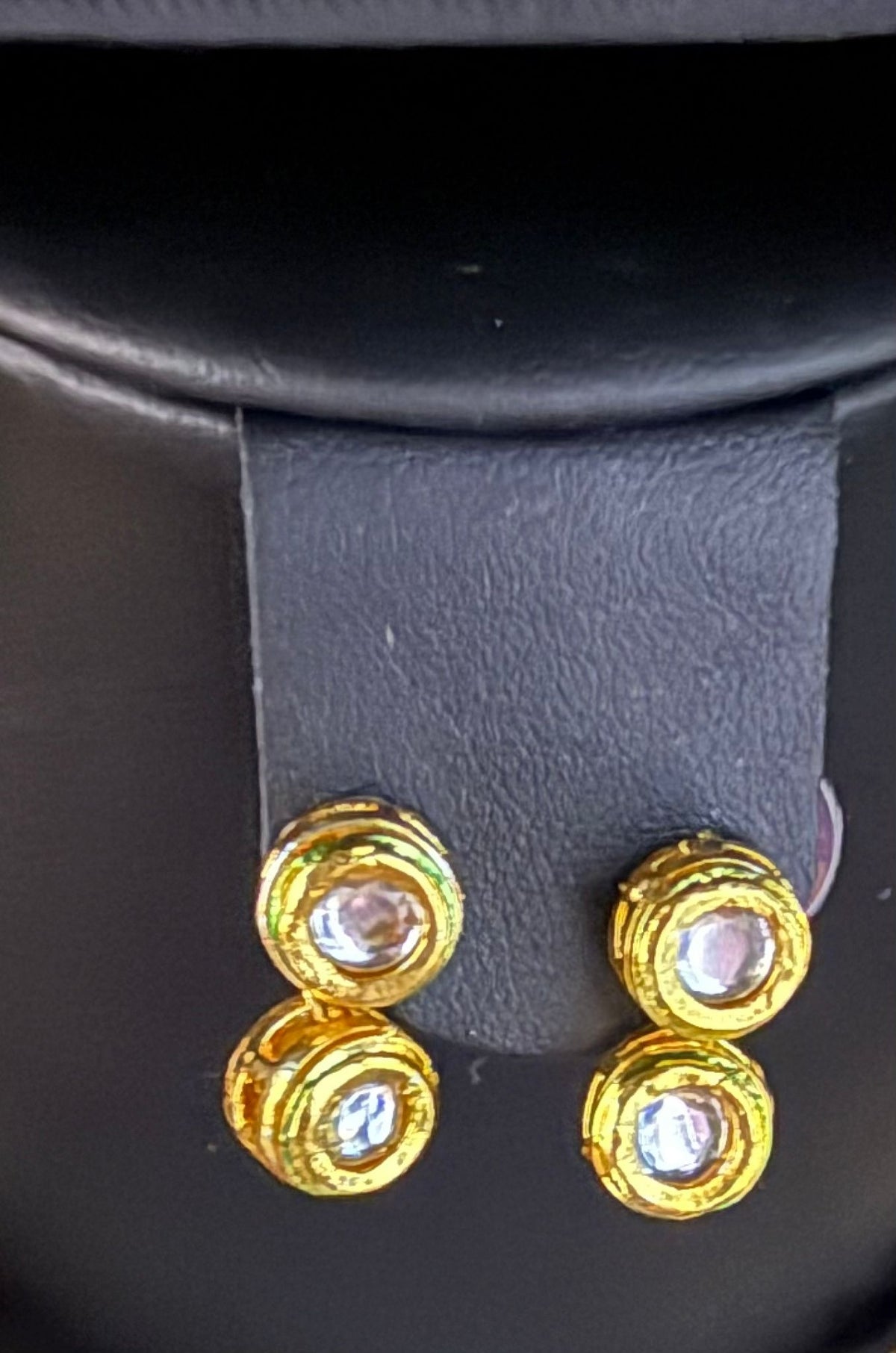 Gold plated Kundun sleek Choker Necklace set | Elegant Party & Bridal Jewellery – Famaza Couture