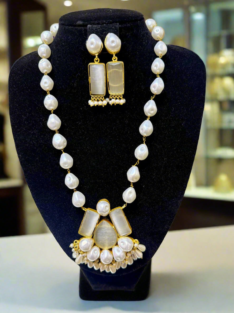 Mother of pearl & Mona lisa stone Mala Set | Regal Jewellery – Famaza Couture