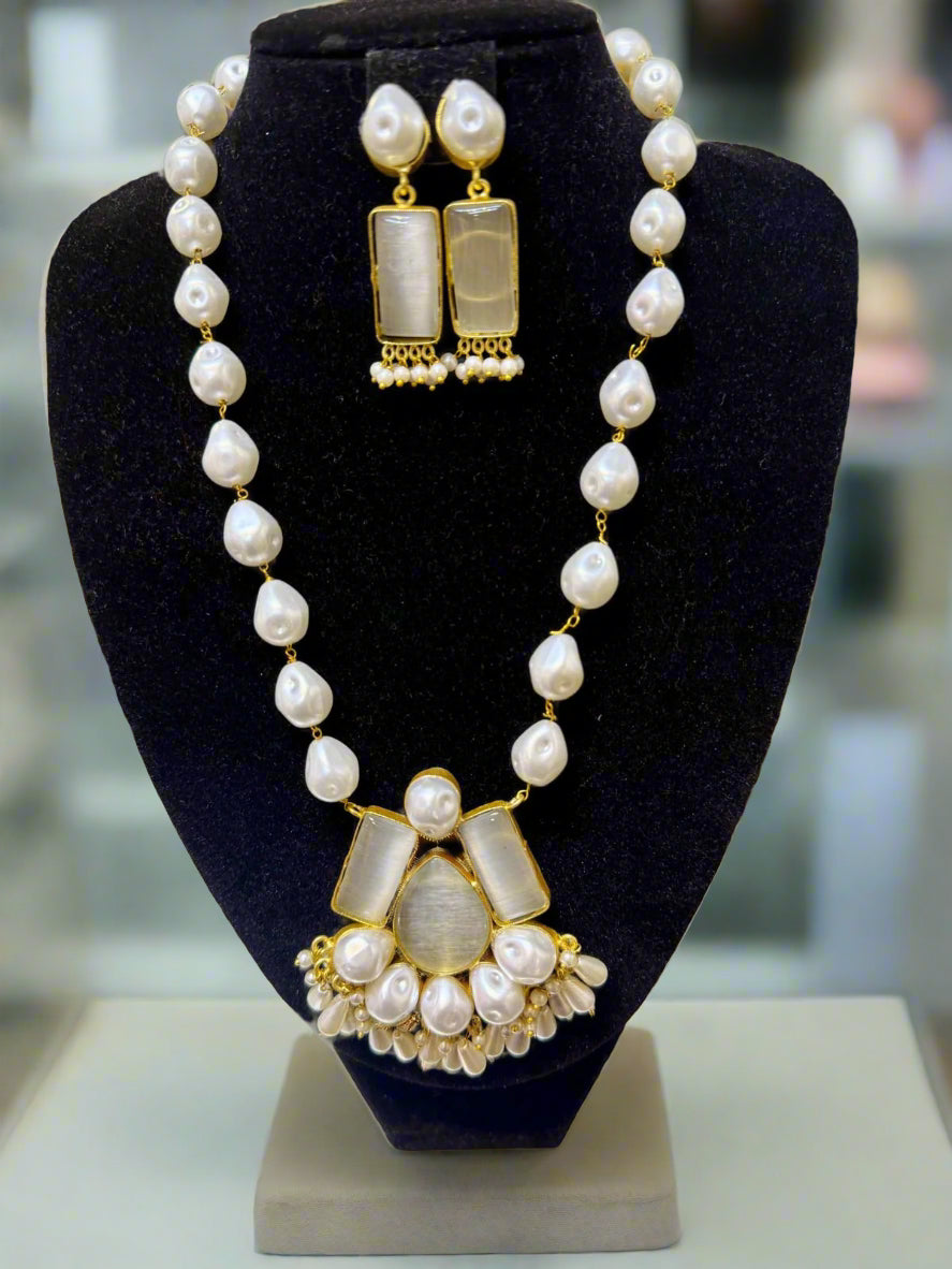 Mother of pearl & Mona lisa stone Mala Set | Regal Jewellery – Famaza Couture