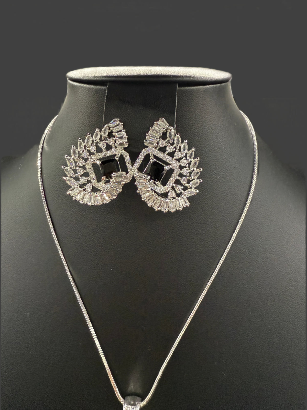 Artificial AD Pendants Set with earrings | Brooch Design – Famaza Couture