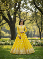 56-Kali Chikankari Anarkali Chiffon Dress – Hand-Embroidered Lucknowi Ethnic Wear