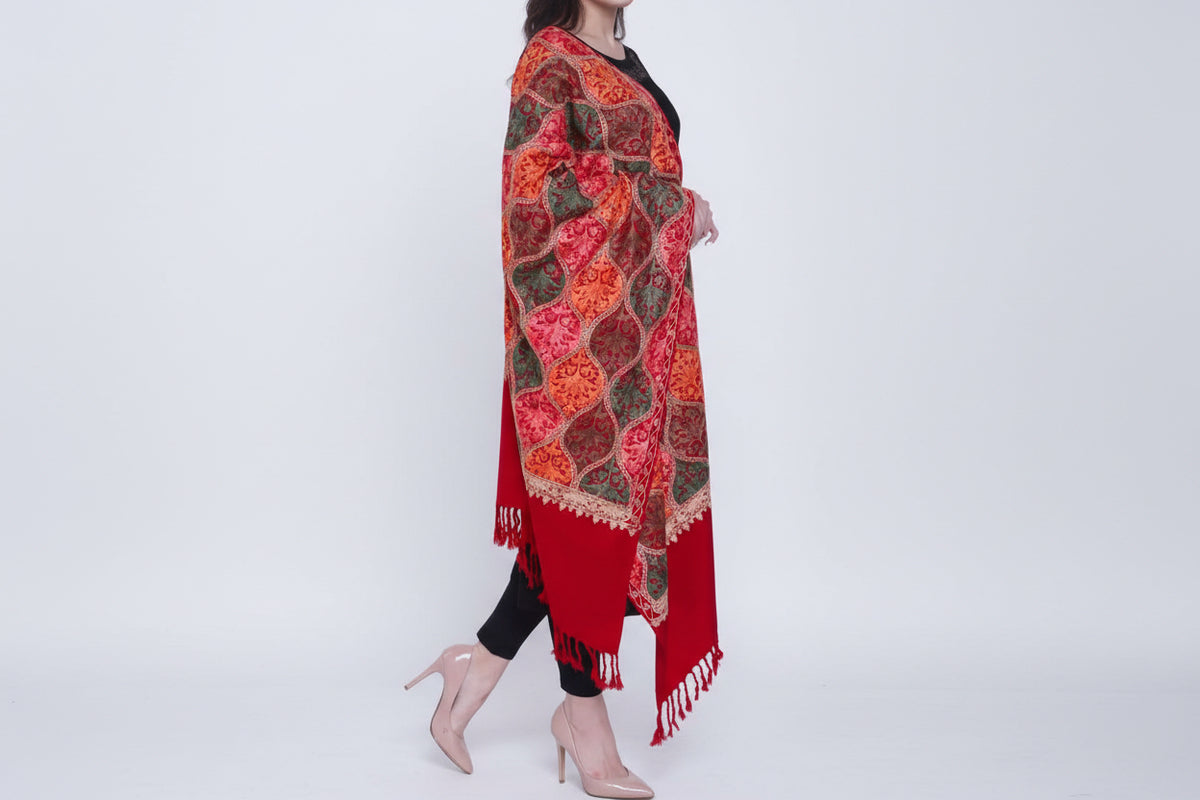Kashmiri Woollen Scarf/Stole/Shawl – Elegant Winter Accessory | Famaza Couture