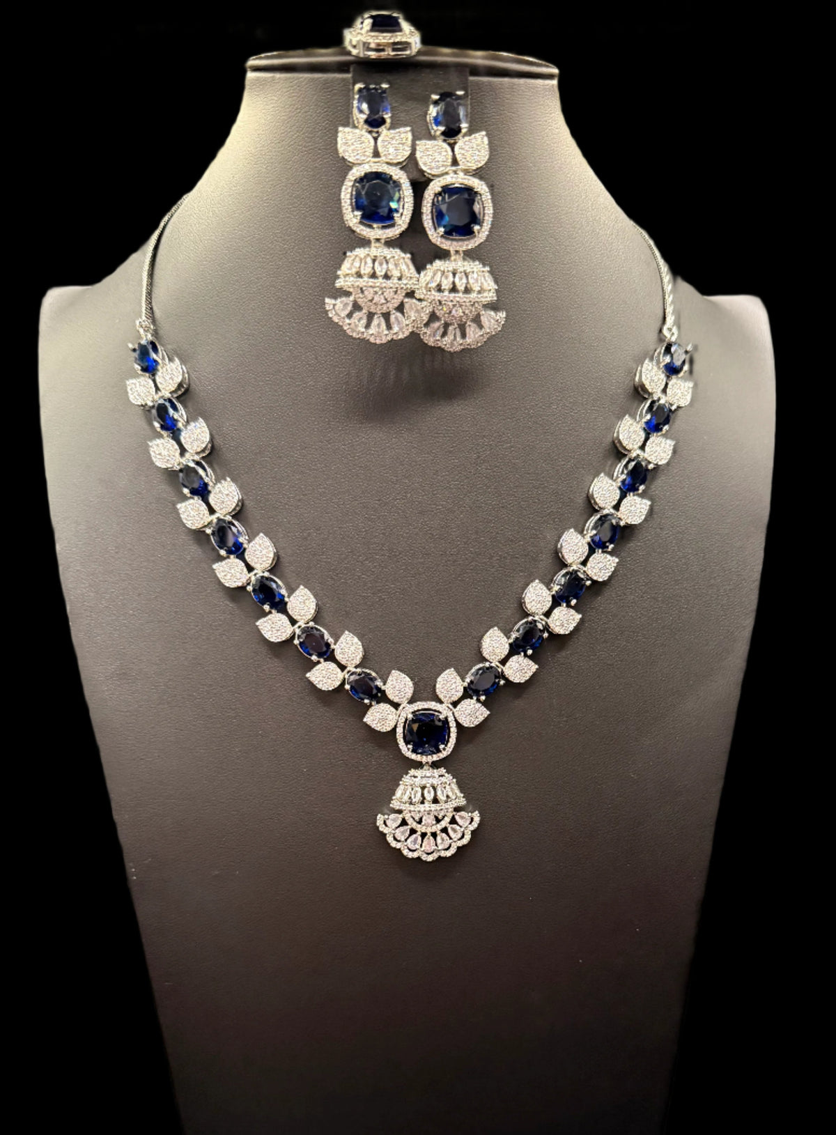 The Regal Majesty AD jewellery set – By Famaza Couture