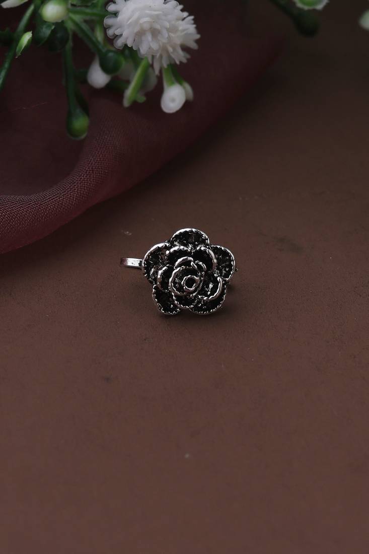 Oxidised silver press-on nose pin