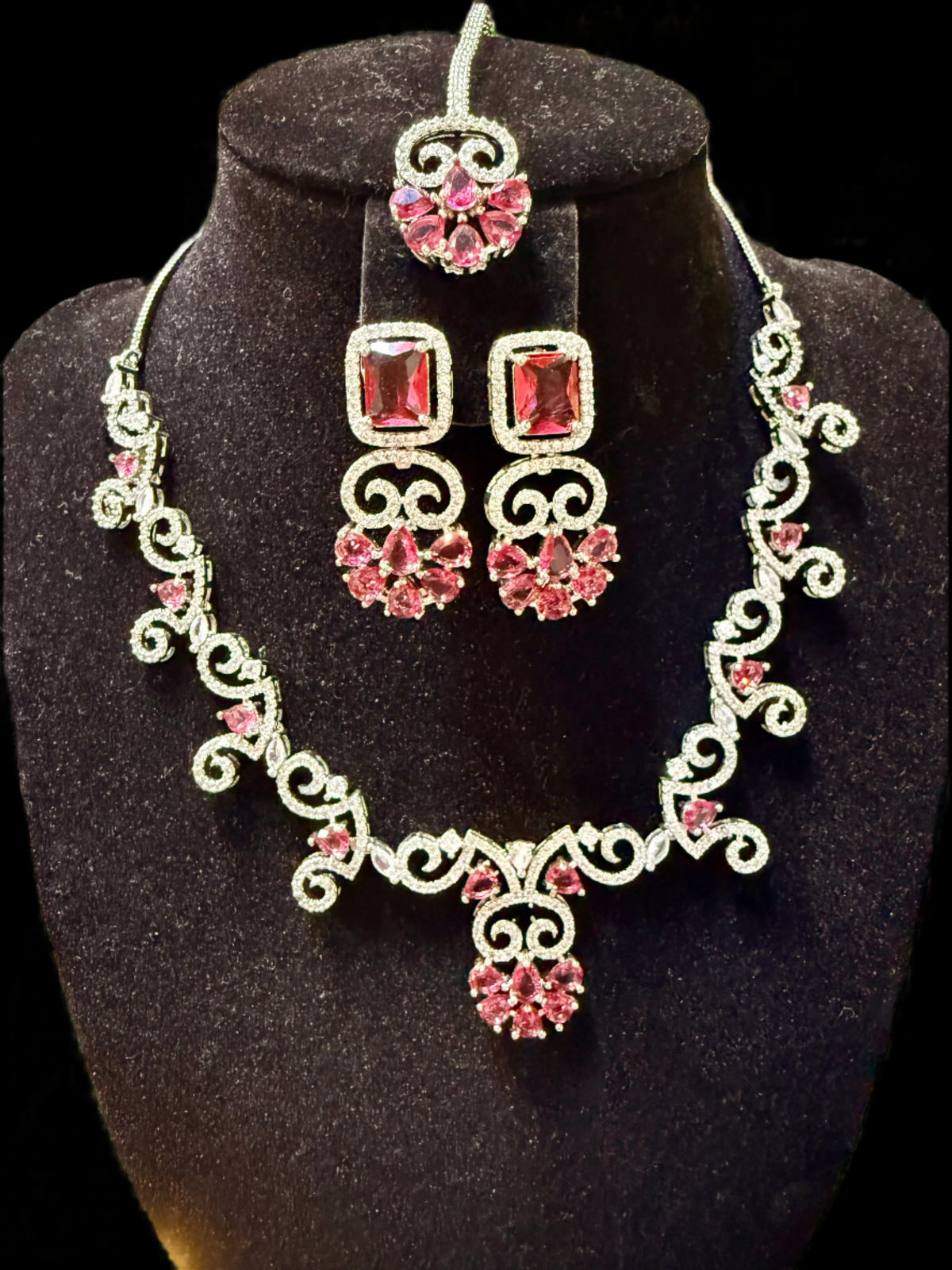 The Real elegance AD jewellery set – By Famaza Couture