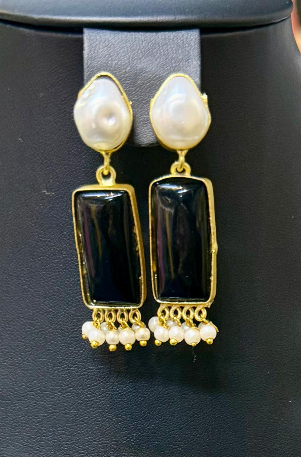 Mother of pearl & Mona lisa stone Mala Set | Regal Jewellery – Famaza Couture