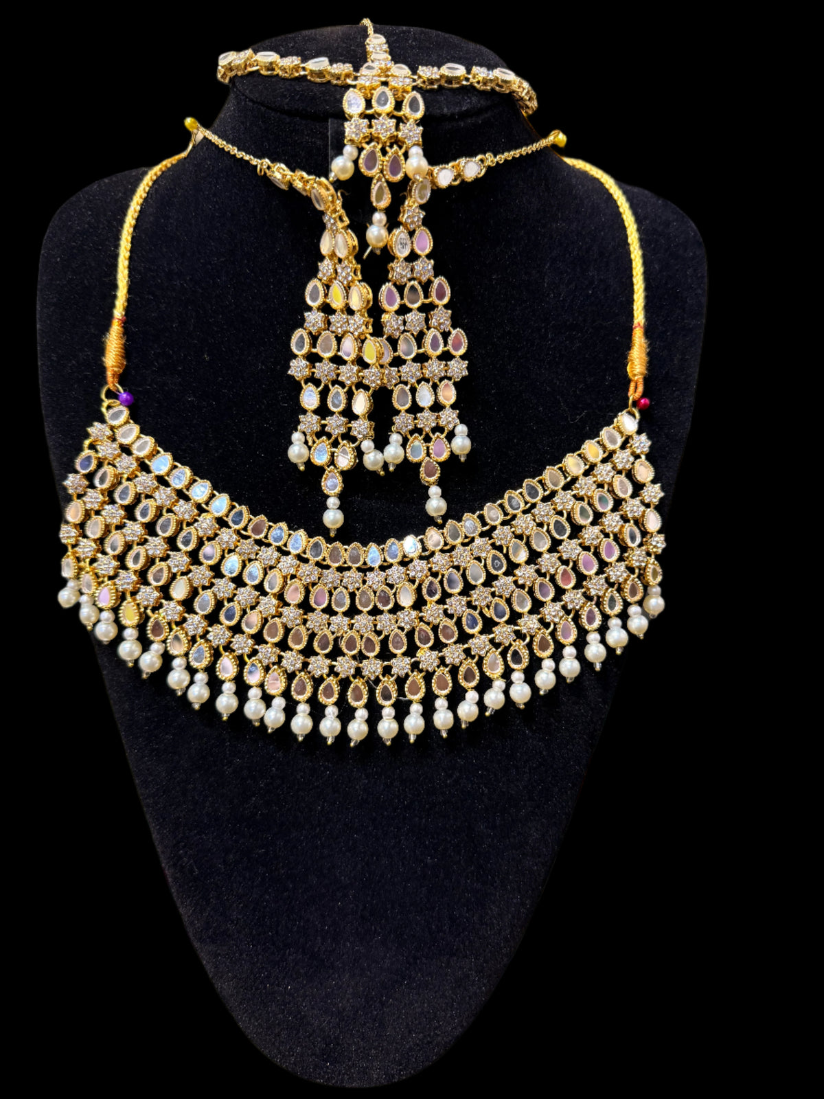 Bridal Golden Choker Set with Matha Patti | Famaza Couture