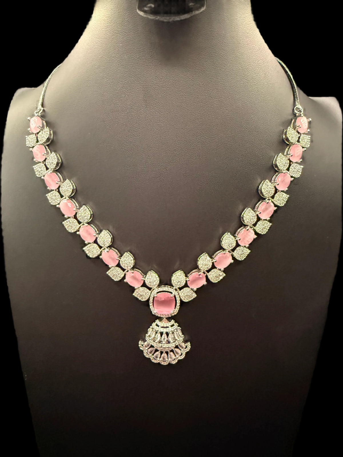 The Regal Majesty AD jewellery set – By Famaza Couture