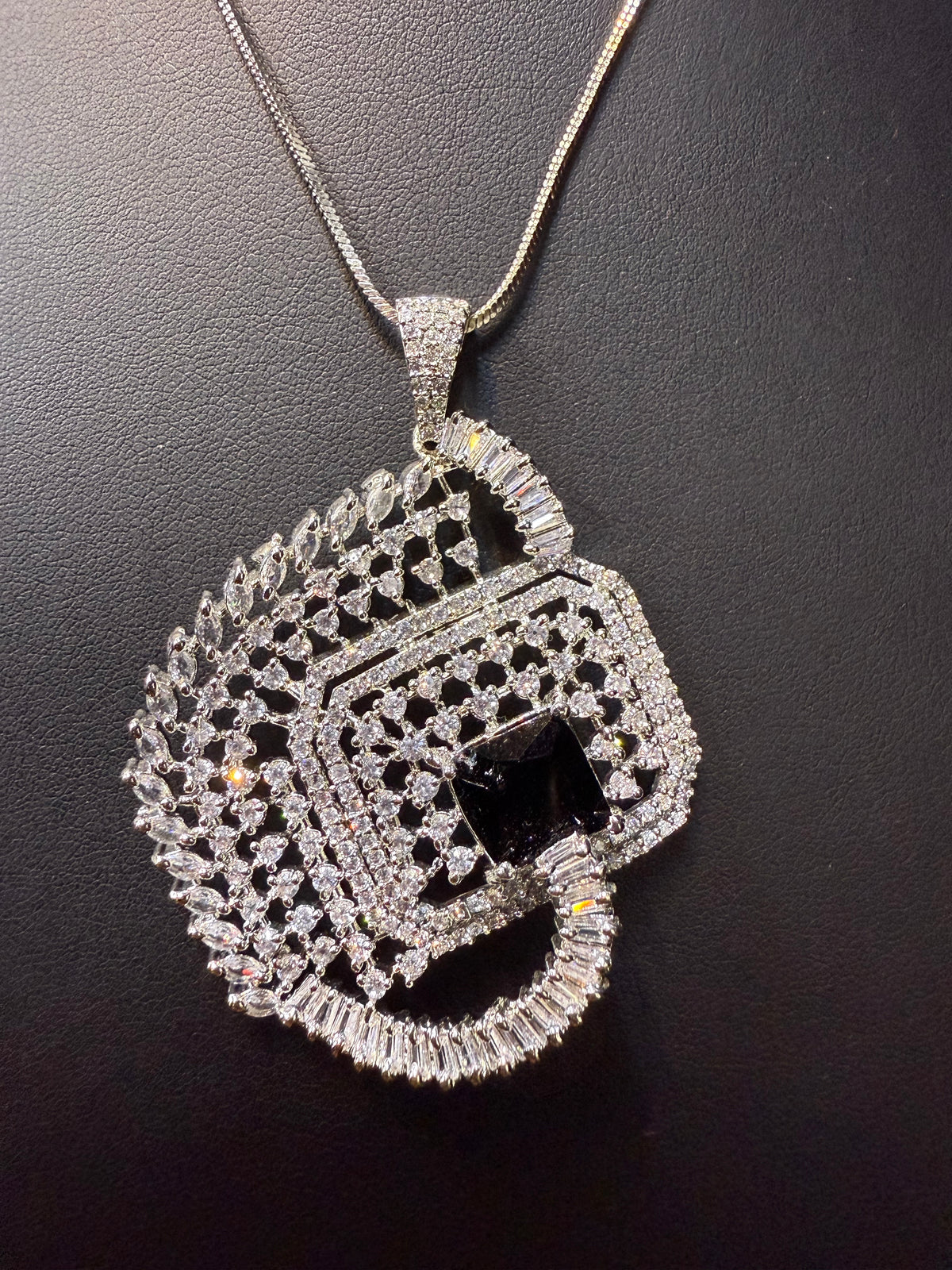 Artificial AD Pendants Set with earrings | Brooch Design – Famaza Couture