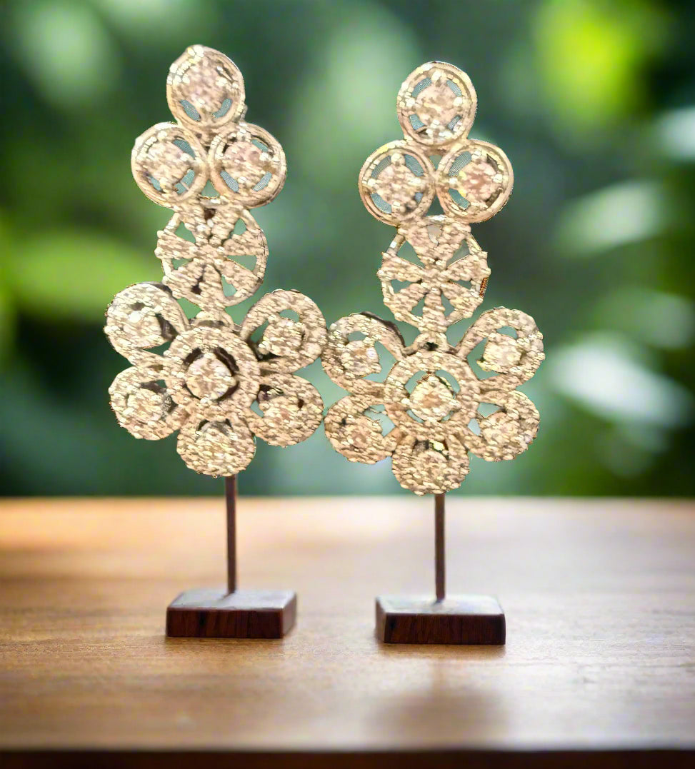 Gold Plated FloralSet with White Accents | Necklace & Earrings | Famaza couture