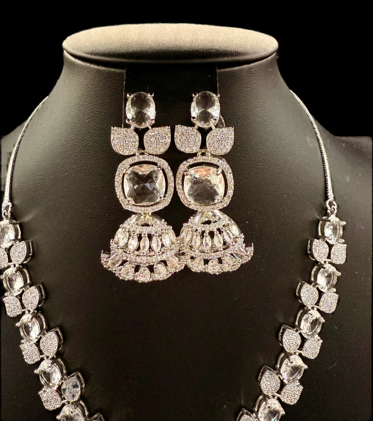The Regal Majesty AD jewellery set – By Famaza Couture