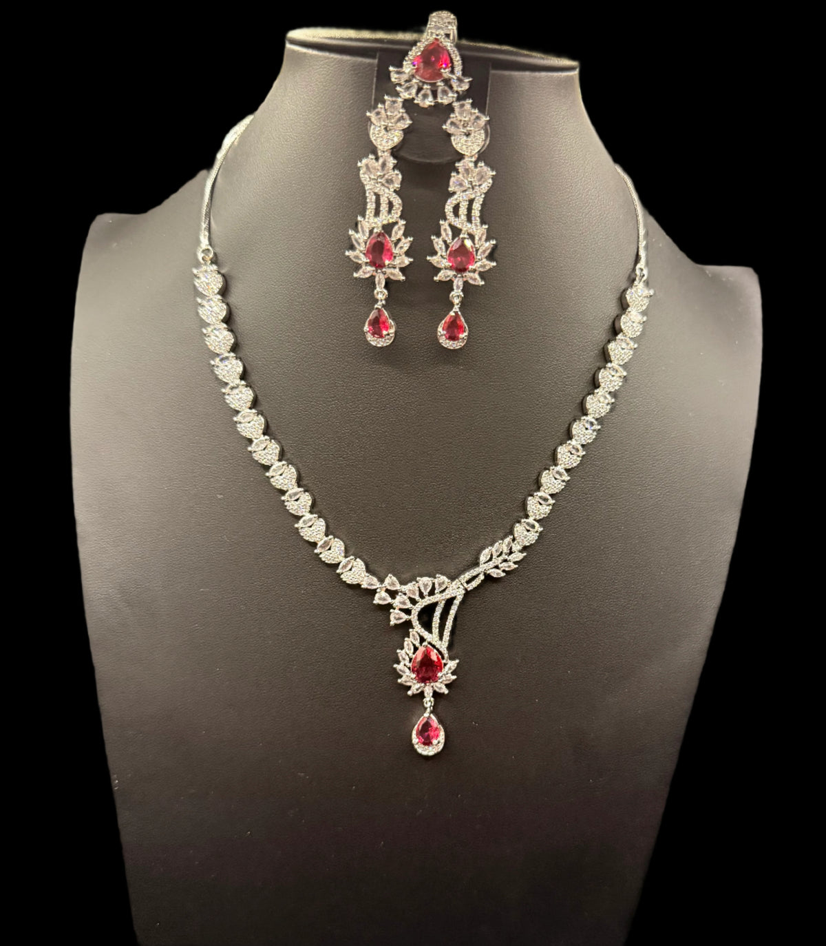 The AD jewellery set – By Famaza Couture