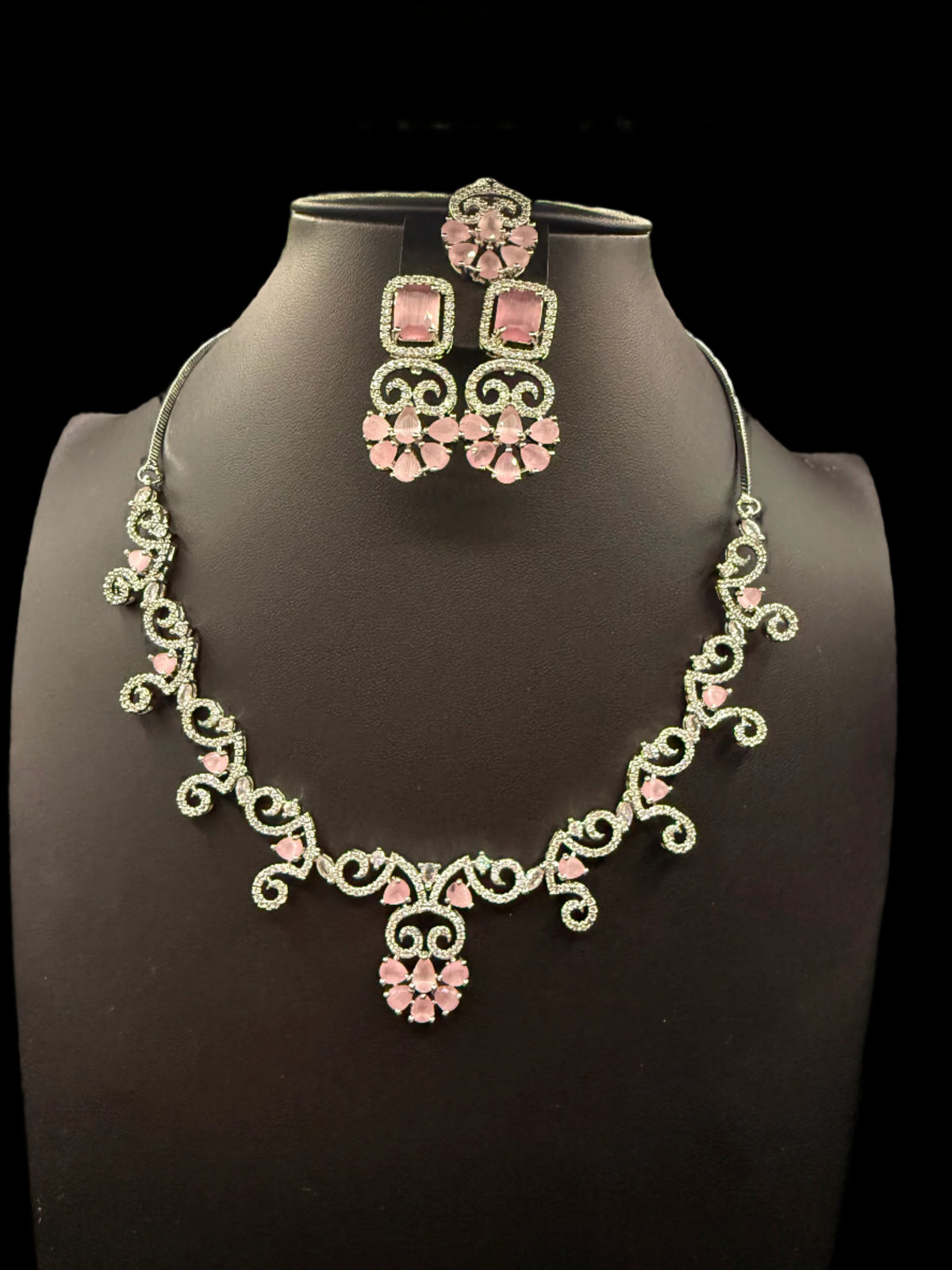 The Real elegance AD jewellery set – By Famaza Couture