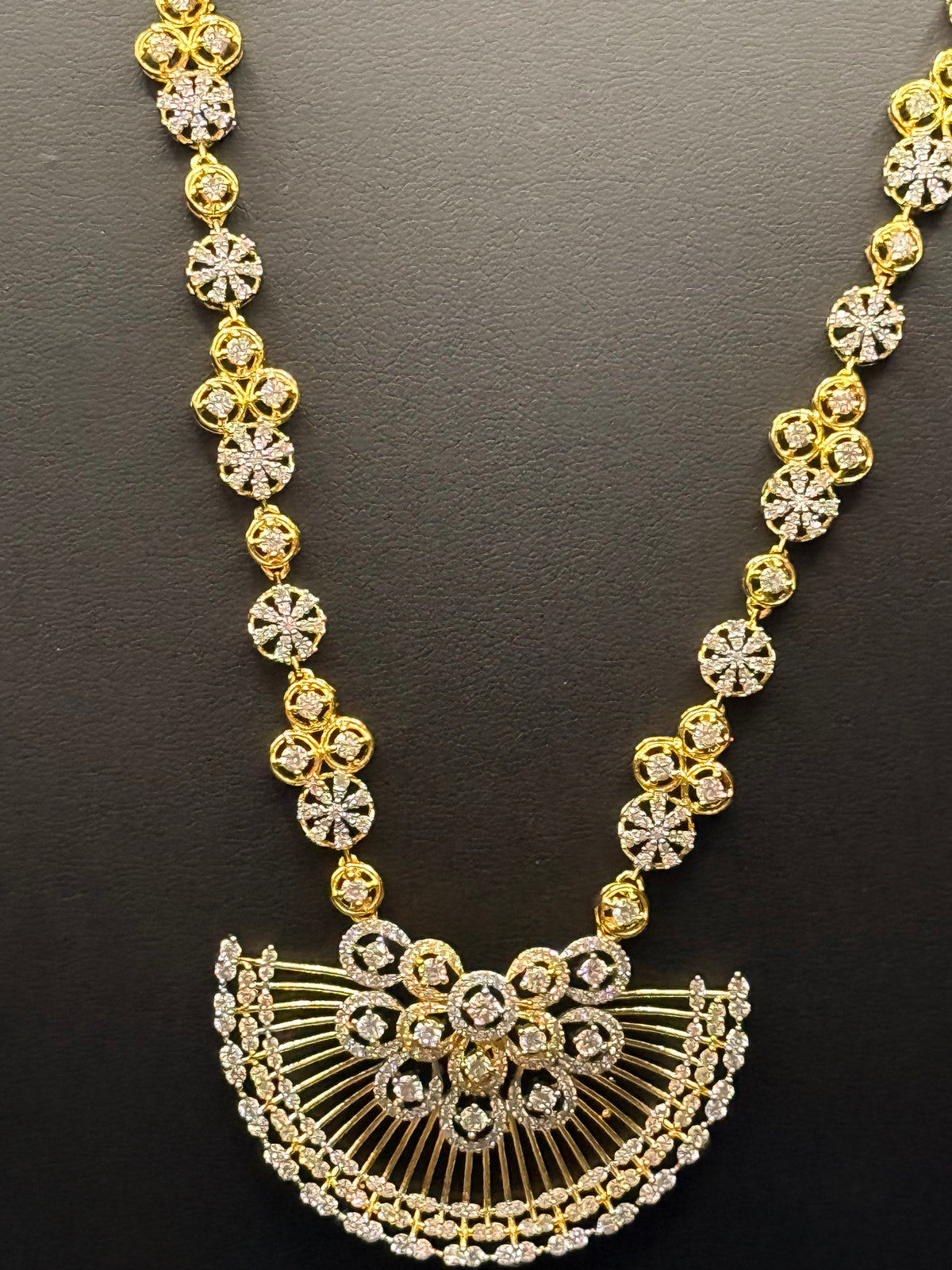 Gold Plated FloralSet with White Accents | Necklace & Earrings | Famaza couture