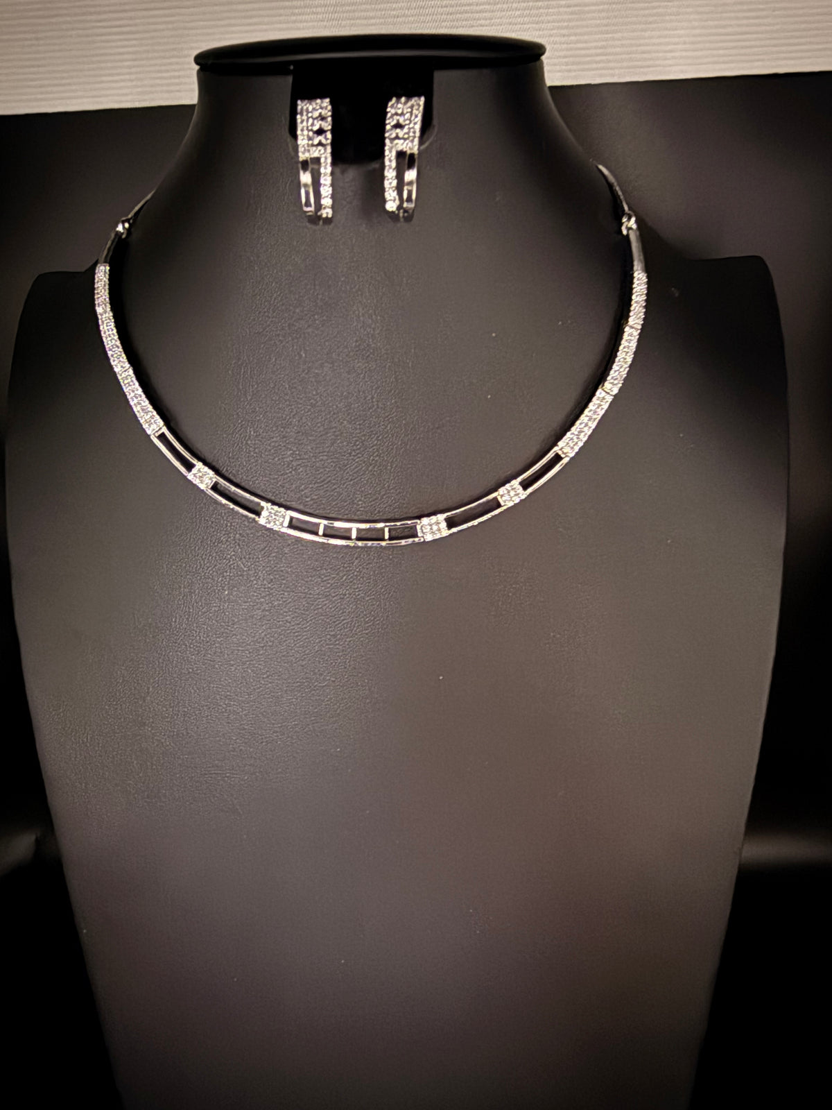 Hasli choker Necklace set | Elegant Jewellery – Famaza Couture