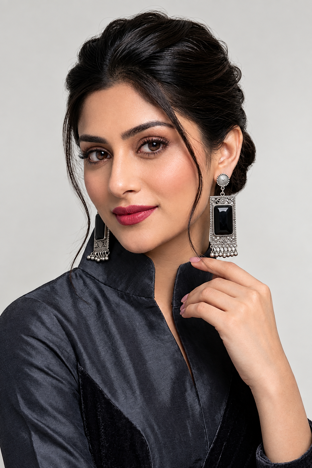 Vintage Scarlet Silver Heritage Oxidised Earrings | Famaza Couture