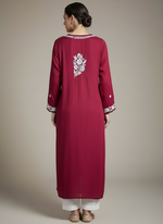 chikankari floral leaf detail border maroon rear