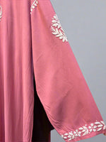 chikankari plus size kurti sleeve