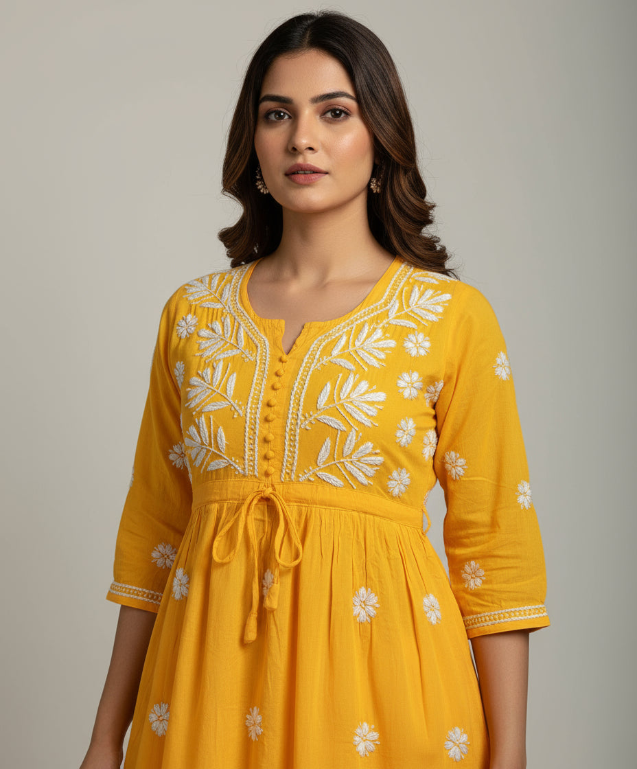 chikankari-short-kurti-frock-style-embroidery-close-up