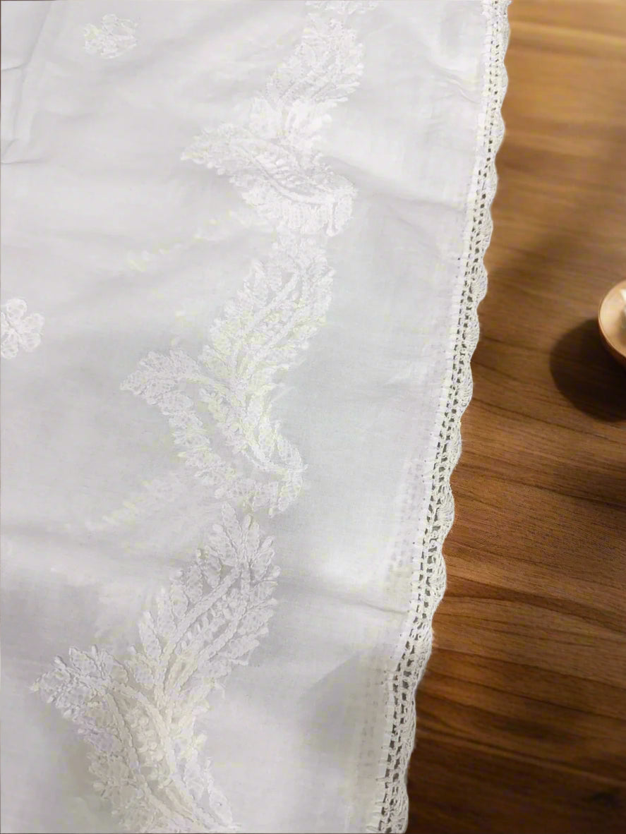 Hand Embroidered Lucknowi Chikankari Dupatta in Mulmul Cotton edge close up