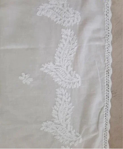 Side Motif close up on Hand Embroidered Lucknowi Chikankari Dupatta in Mulmul Cotton