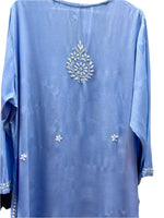 detail of the chikankari kurti back