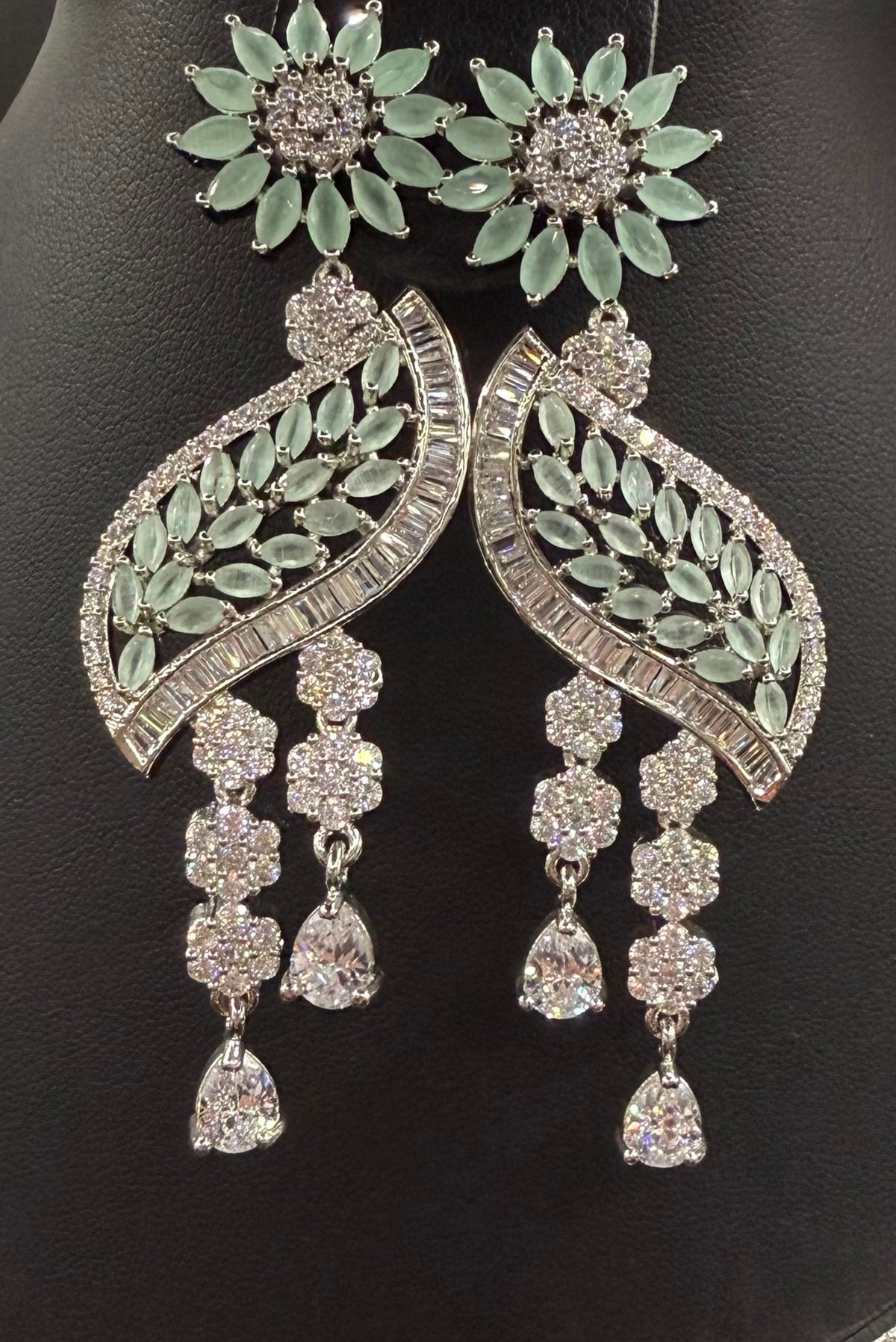 Rhodium-plated bridal jewelry set with earrings – Famaza Couture