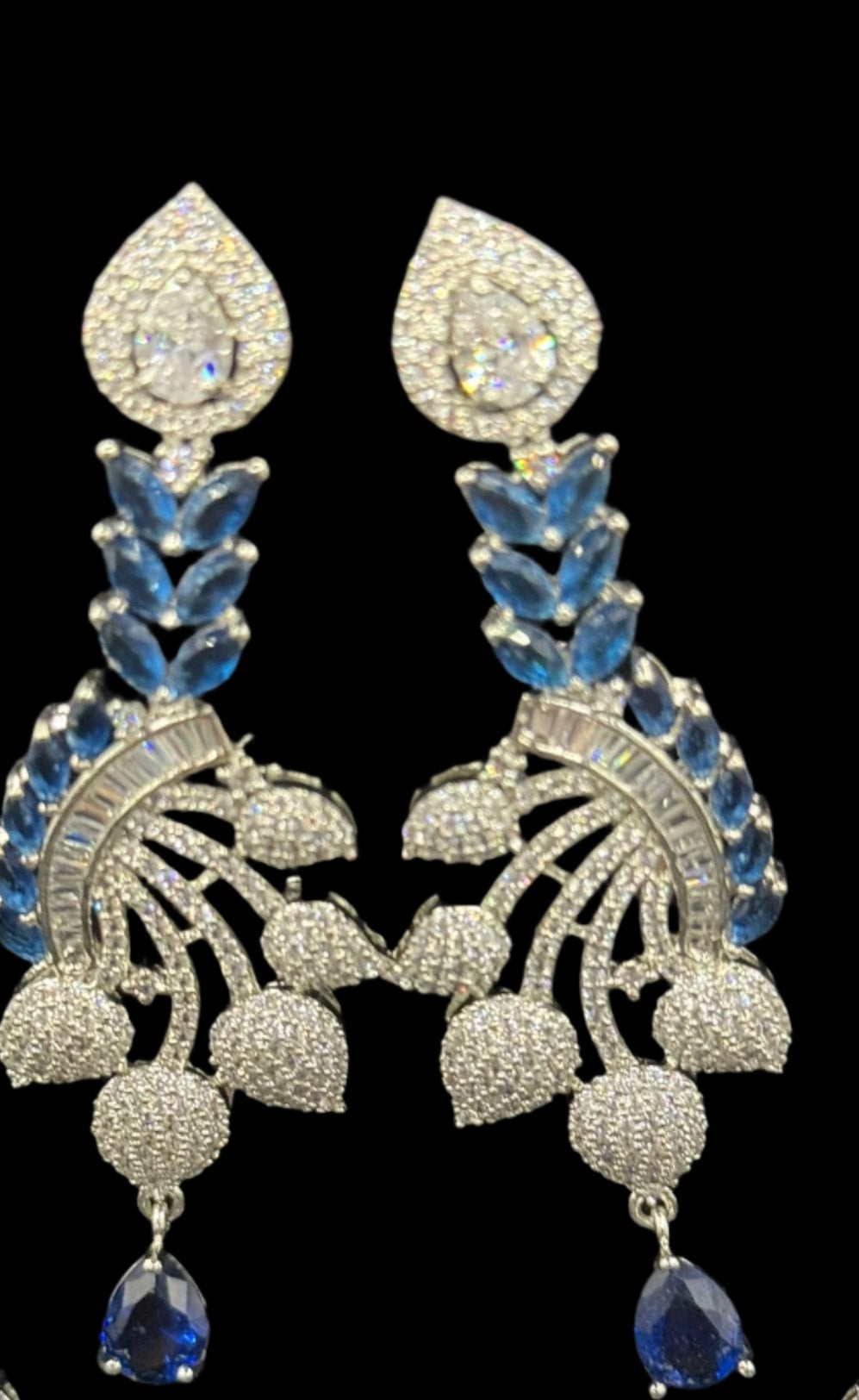 American Diamond & Blue Sapphire Necklace Set | Elegant Leaf Design – Famaza Couture