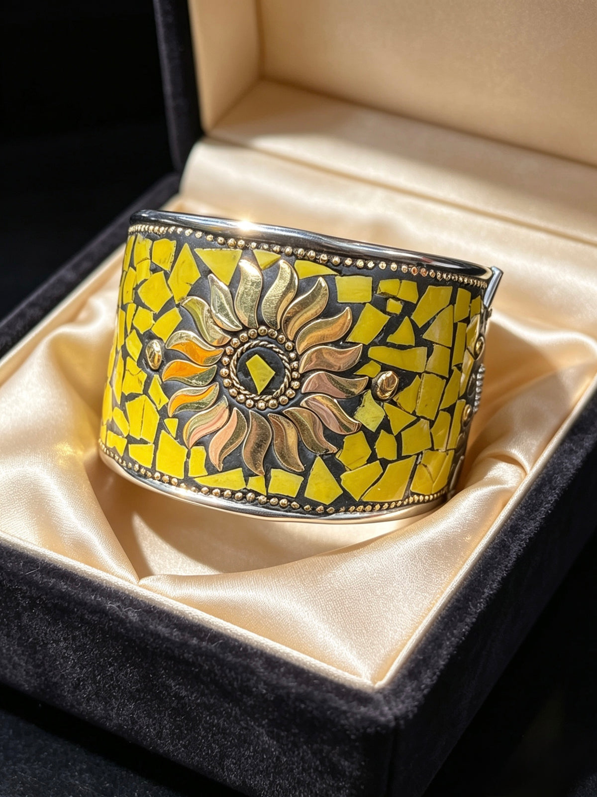 Mosaic openable sunflower bracelet 