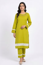 A model wearing an olive green cotton kurta set featuring white lace detailing, horizontal pintucks on sleeves and trousers, and a coordinating Kota Doriya dupatta against a pure white background.