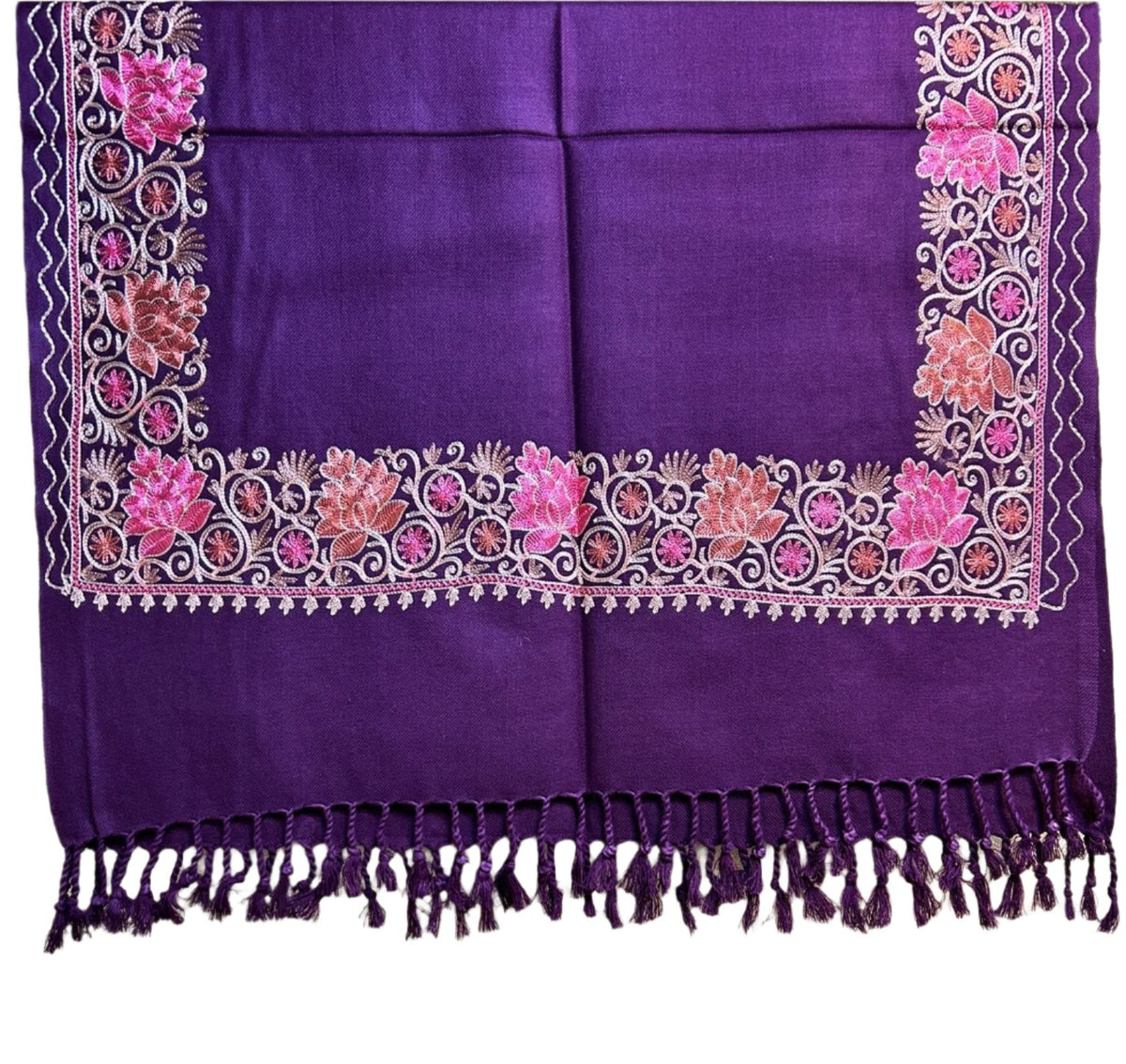 Kashmiri Embroidered Pashmina Scarf/Shawl | Luxurious Aari Work – Famaza Couture