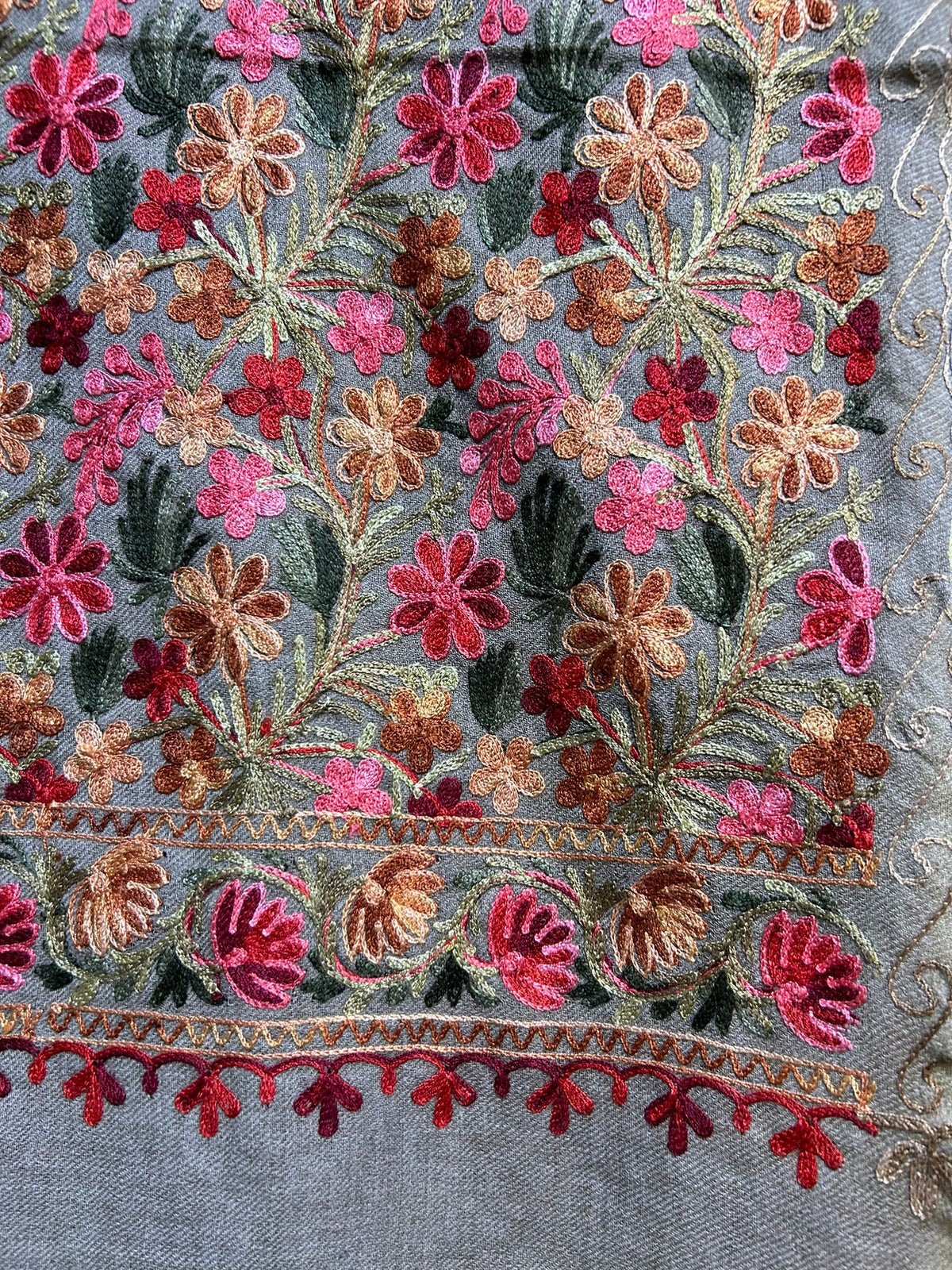 Kashmiri Embroidered all over embroidery Pashmina Scarf/Stole/Shawl